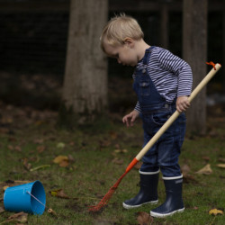 Râteau à feuilles pour enfant - 82 cm - Coloris aléatoire